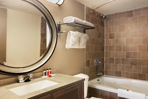Express Inn and Suites image 12